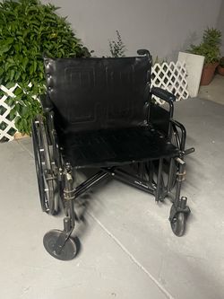 Heavy Duty Black Manual Wheelchair