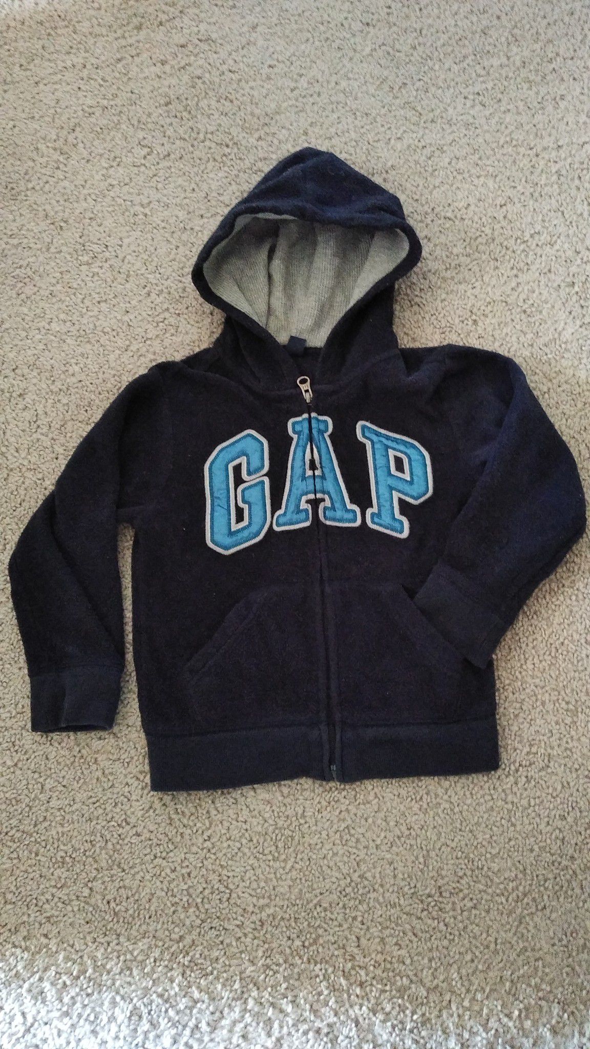 Beautiful Baby Gap Jacket , toddler size 5. ( excellent condition )