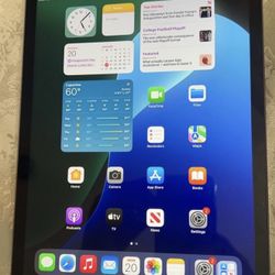 iPad 8th Gen Unlocked 32GB