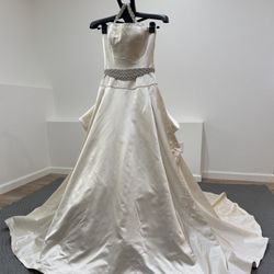 Wedding Dress  By Manale Made In Paris 