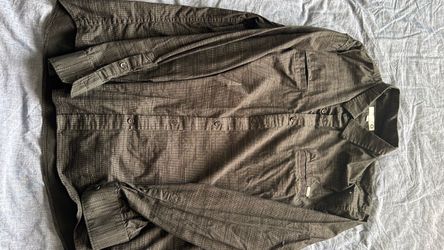 Guess Button-Up Dress Shirt