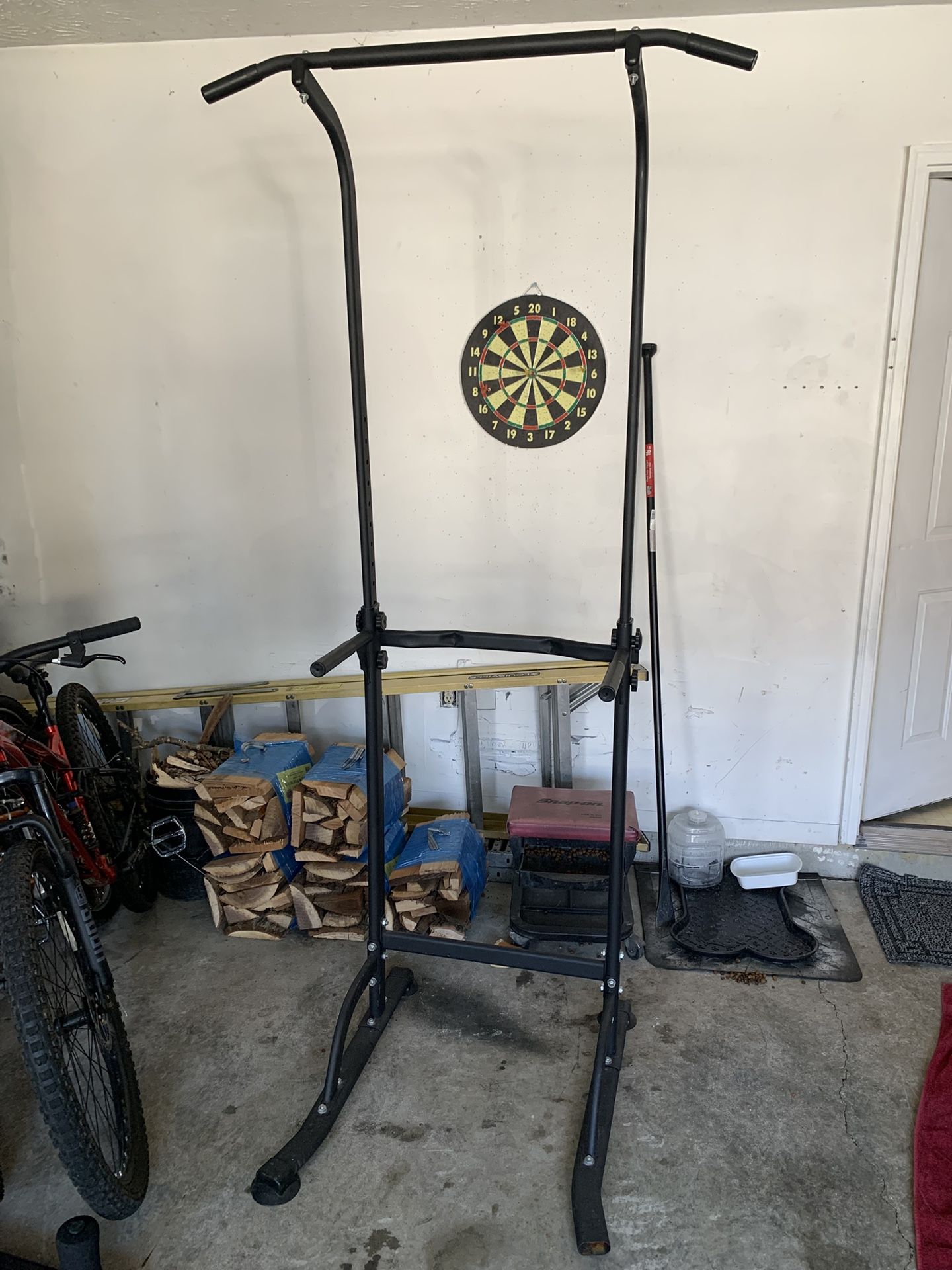 Pull Up And Dip Bar
