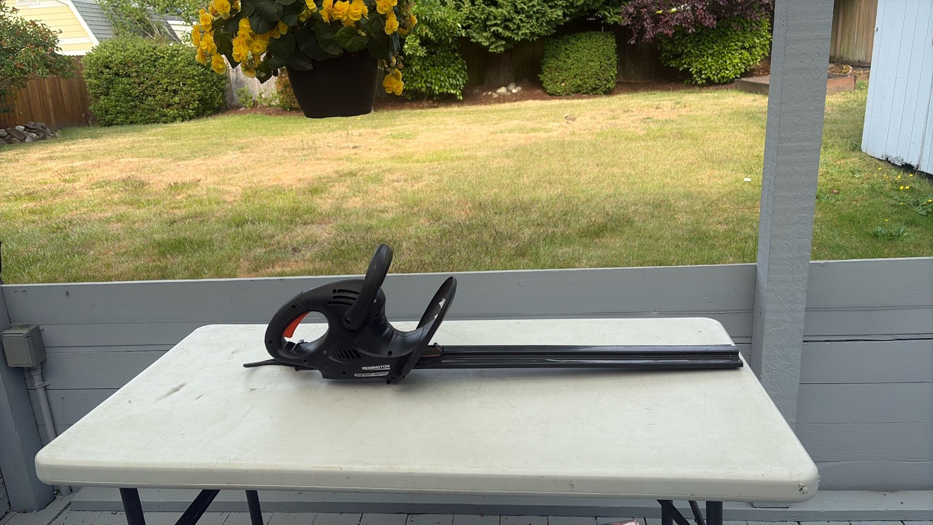 Remington Electric Hedge Trimmer