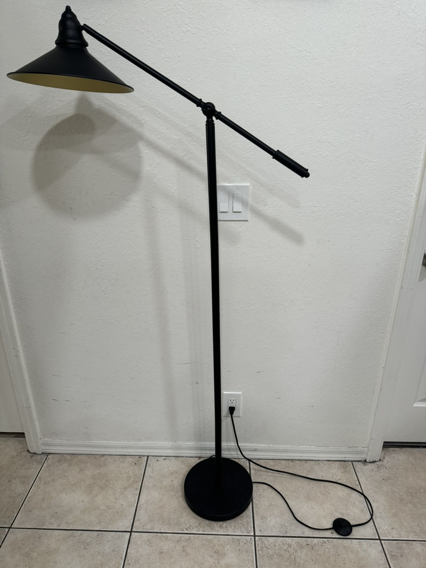 Floor lamp