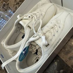 Leather Easy Spirit Walking Shoes size 5 1/2   *New old stock never worn