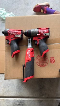 Milwaukee M12 sub compact set