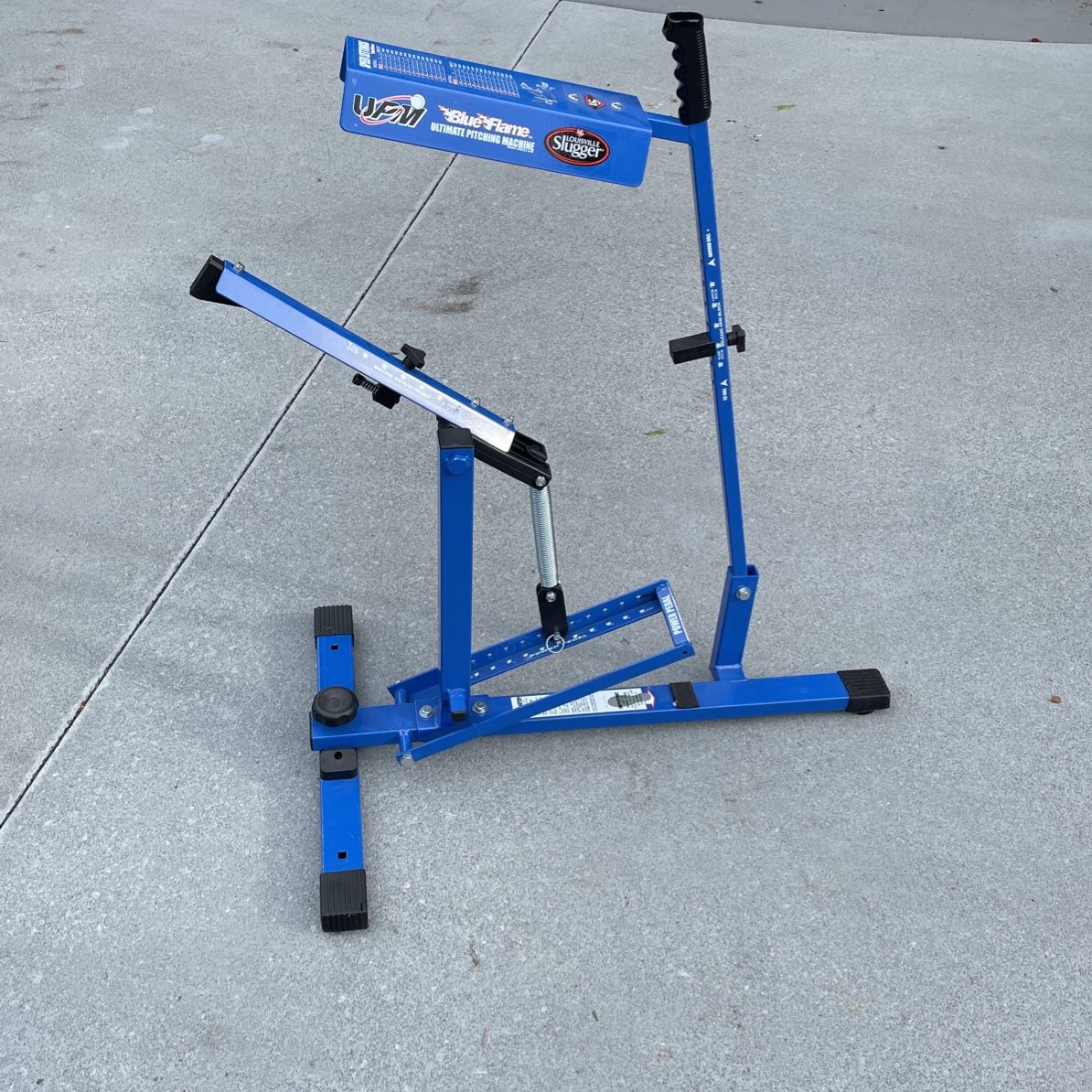 Louisville Slugger Blue Flame Ultimate Baseball Pitching Machine for Sale  in Kirkland, WA - OfferUp