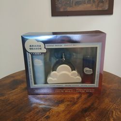 Ariana Grande Perfume Cloud Set 