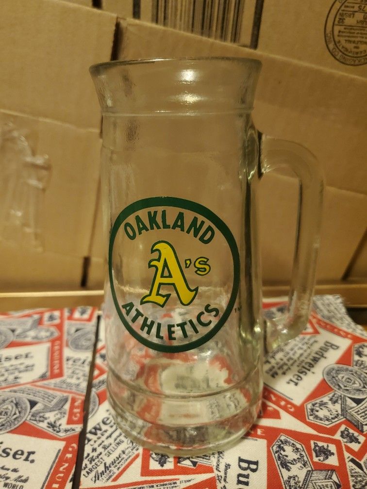 Vintage Oakland A's beer mug glass