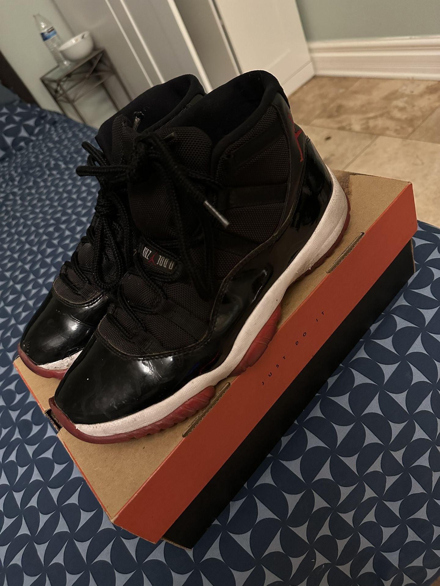 Air Jordan 11 Retro Bred