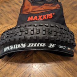 Maxxis Minion DHR 29x3.0 Plus 29er Tire