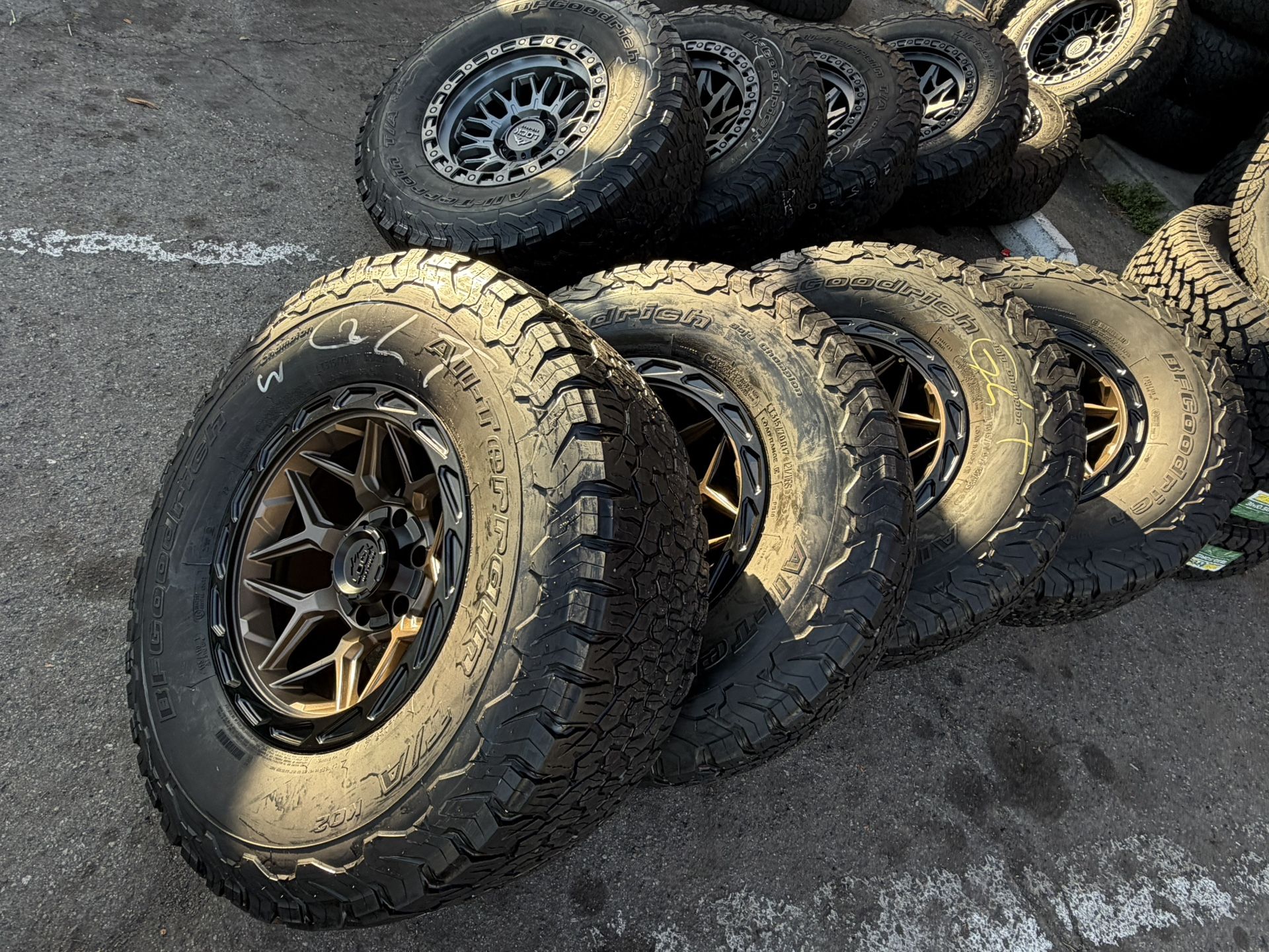 Vendo Set De Rines Nuevos 17*9 Para Toyota Tacoma Y Chevy Silverado For F150 Con Llantas 315/70/17 Bfgoodich 