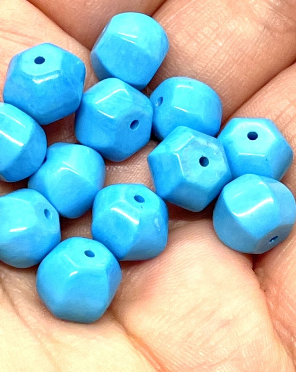 Lot Of 40 Turquoise Beads