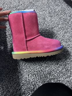 UGG Classic Short Rainbow Girls Size 9