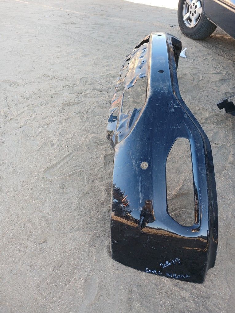 GMC SIERRA FRONT BUMPER COVER 2016-2019 
