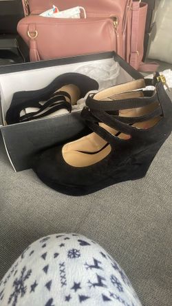 Shoe