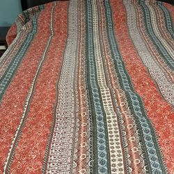 Bed Quilt With Pillow Covers 