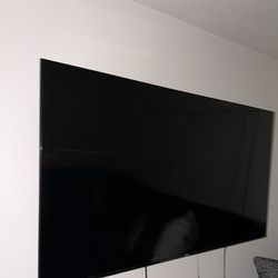 70 inch Tv