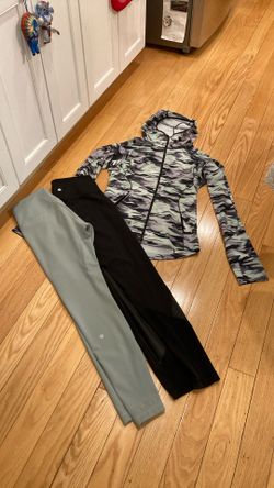 LULULEMON s MEDIUM