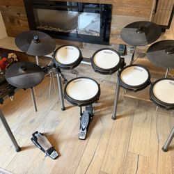Simmons Titan 50 electronic Drum Kit 