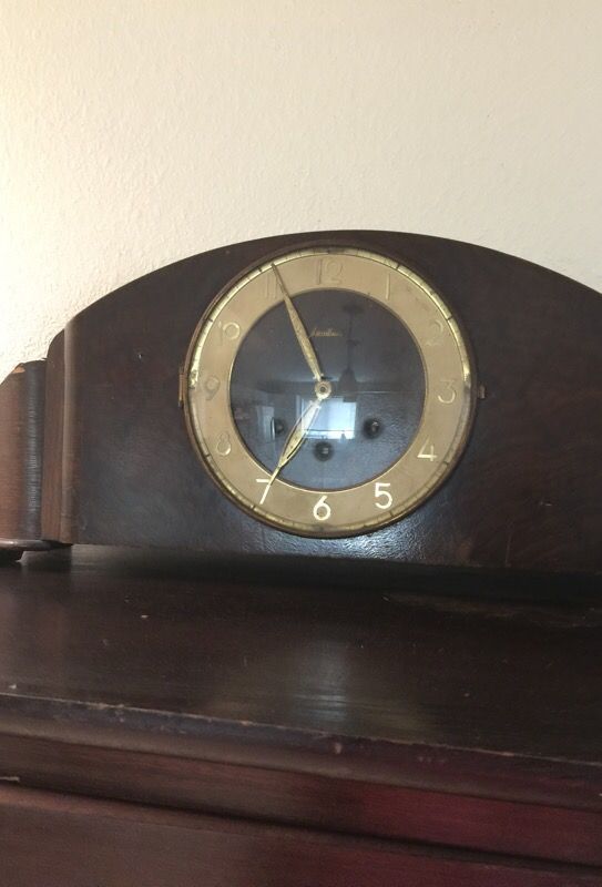 Clock antique