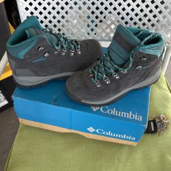 Columbia Woman’s Shoes