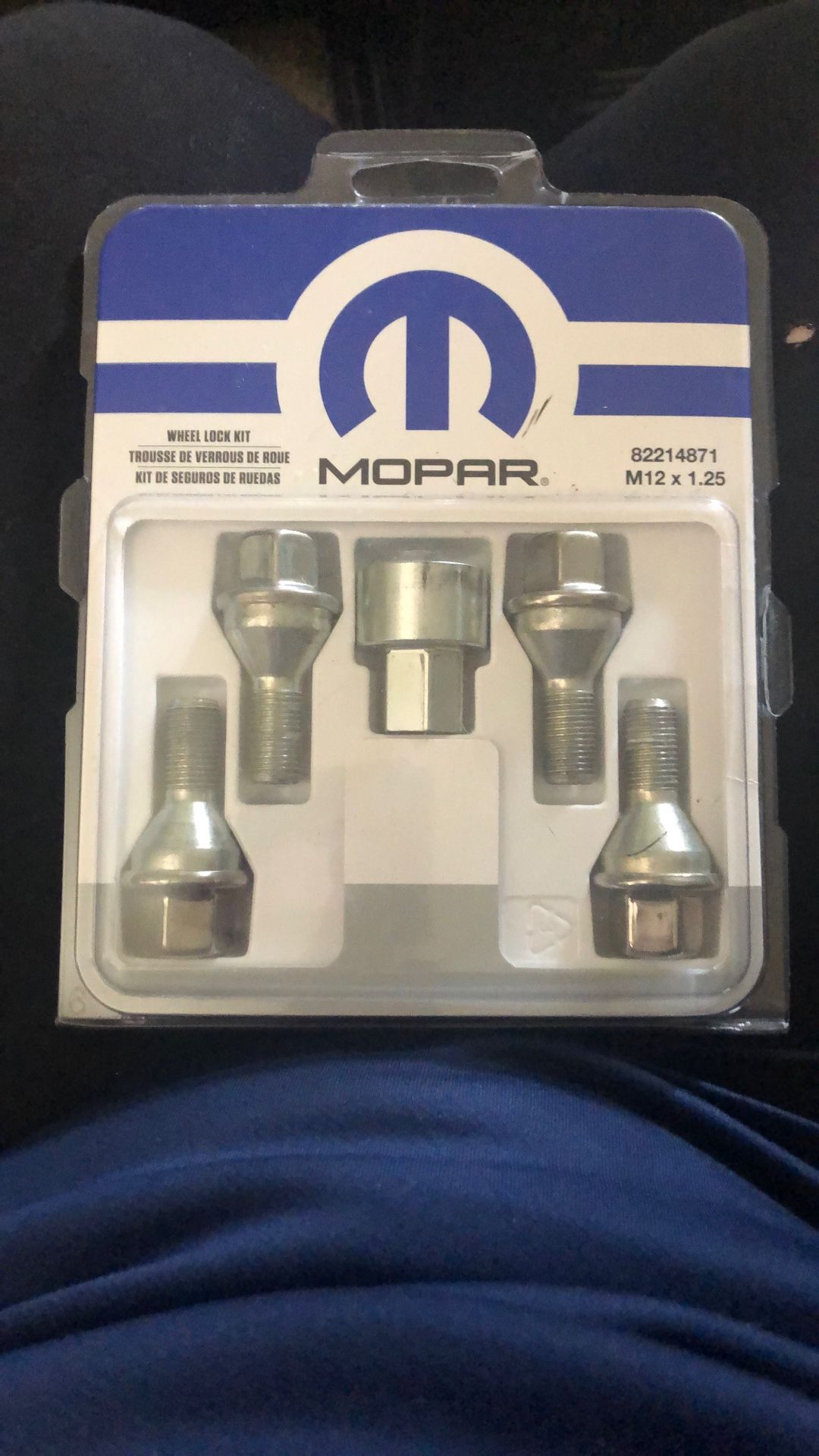 Locking Numb Nuts Lug Nuts