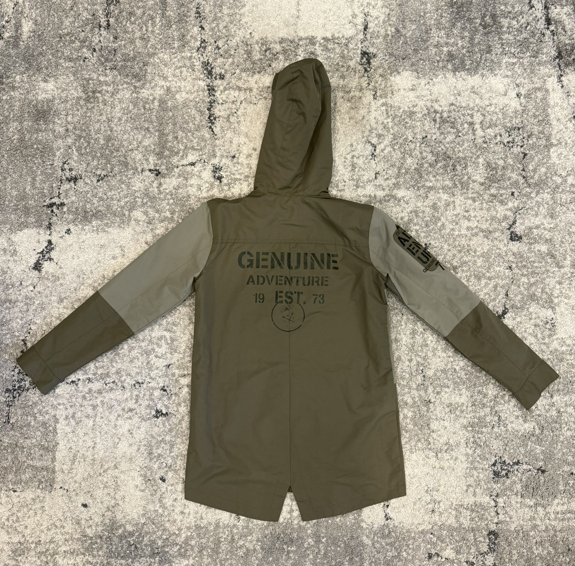 Boys Epic Threads Hooded water resistant raincoat Size Medium