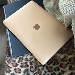 macbook 2020