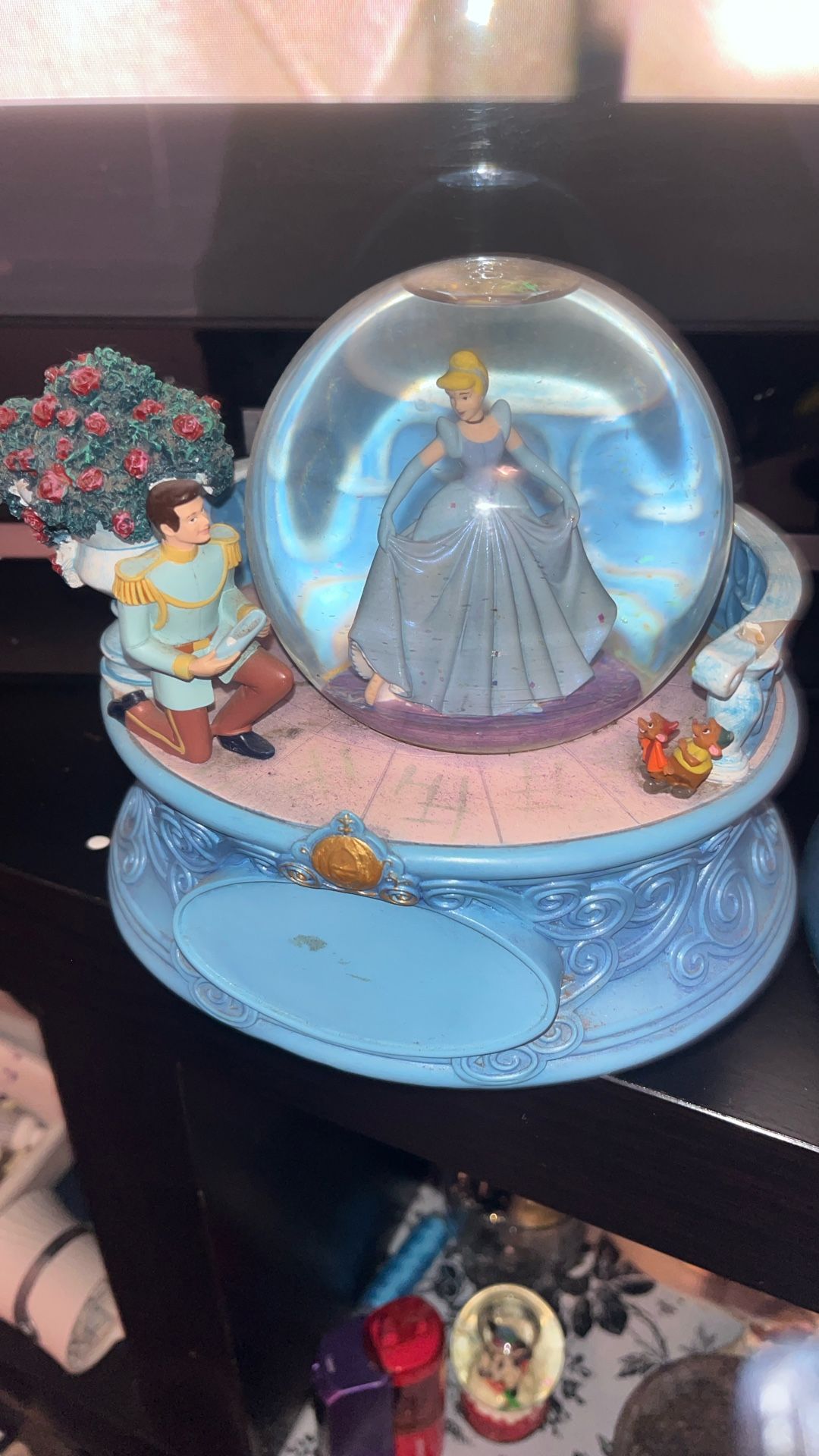 Walt Disney Brown’s Waltz Cinderella Snow Globe