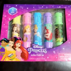 Disney Princess Themed 5 Piece Jumbo Sidewalk Chalk with Holder

