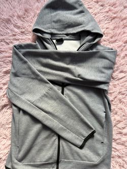 Gray Nike tech fleece hoodie