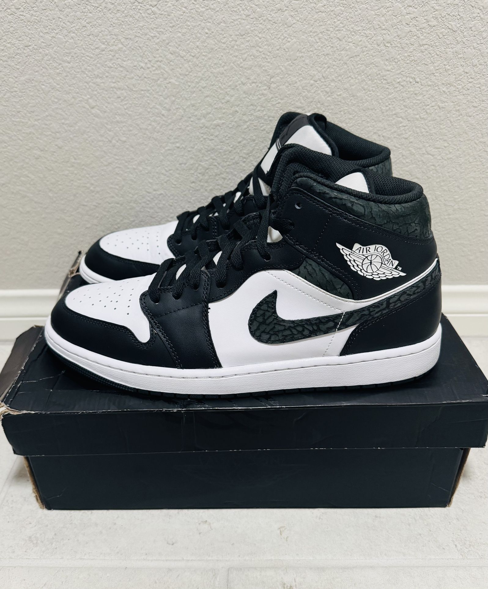 Jordan 1 Mid SE ‘Panda Elephant’ 2023 Sz 12M