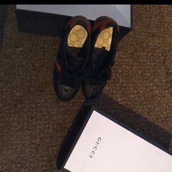 Gucci  Shoes