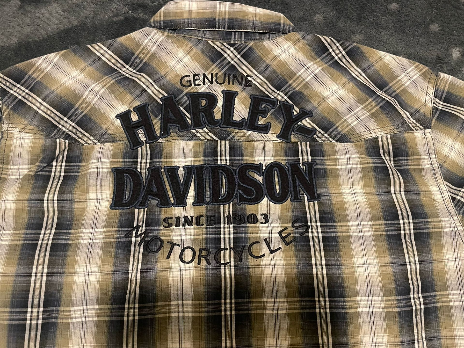 Harley-Davison Button up shirt size M
