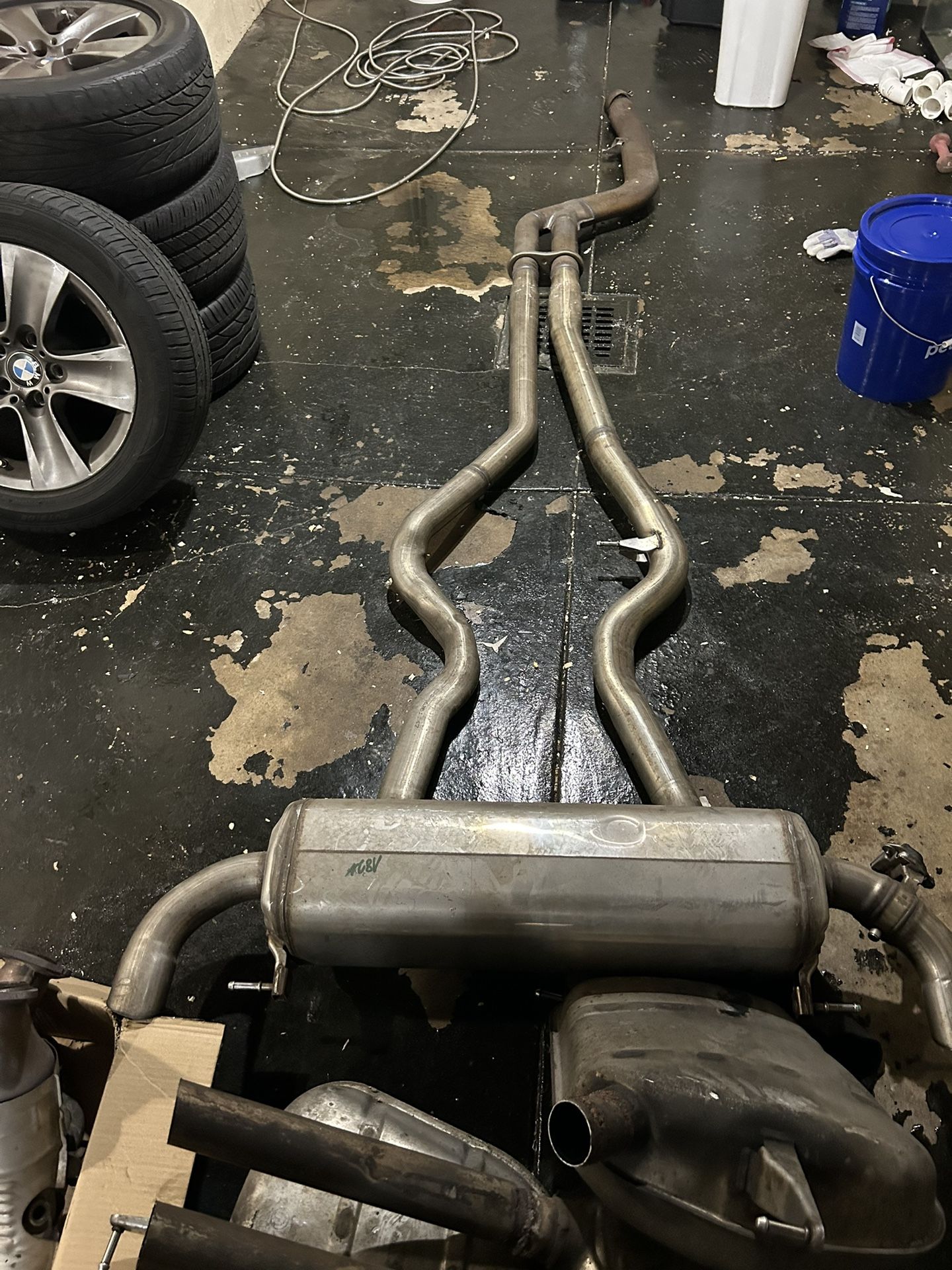 2011 Bmw 535i Muffler $150 OBO