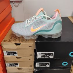 Nike Vapormax/ Sizes 6.5-11