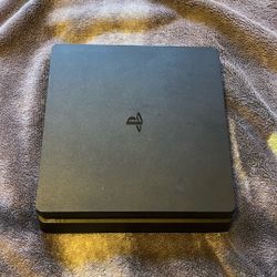 PS4 Slim 1tb Comes With Headset Logitech G435 Comes With Cables 