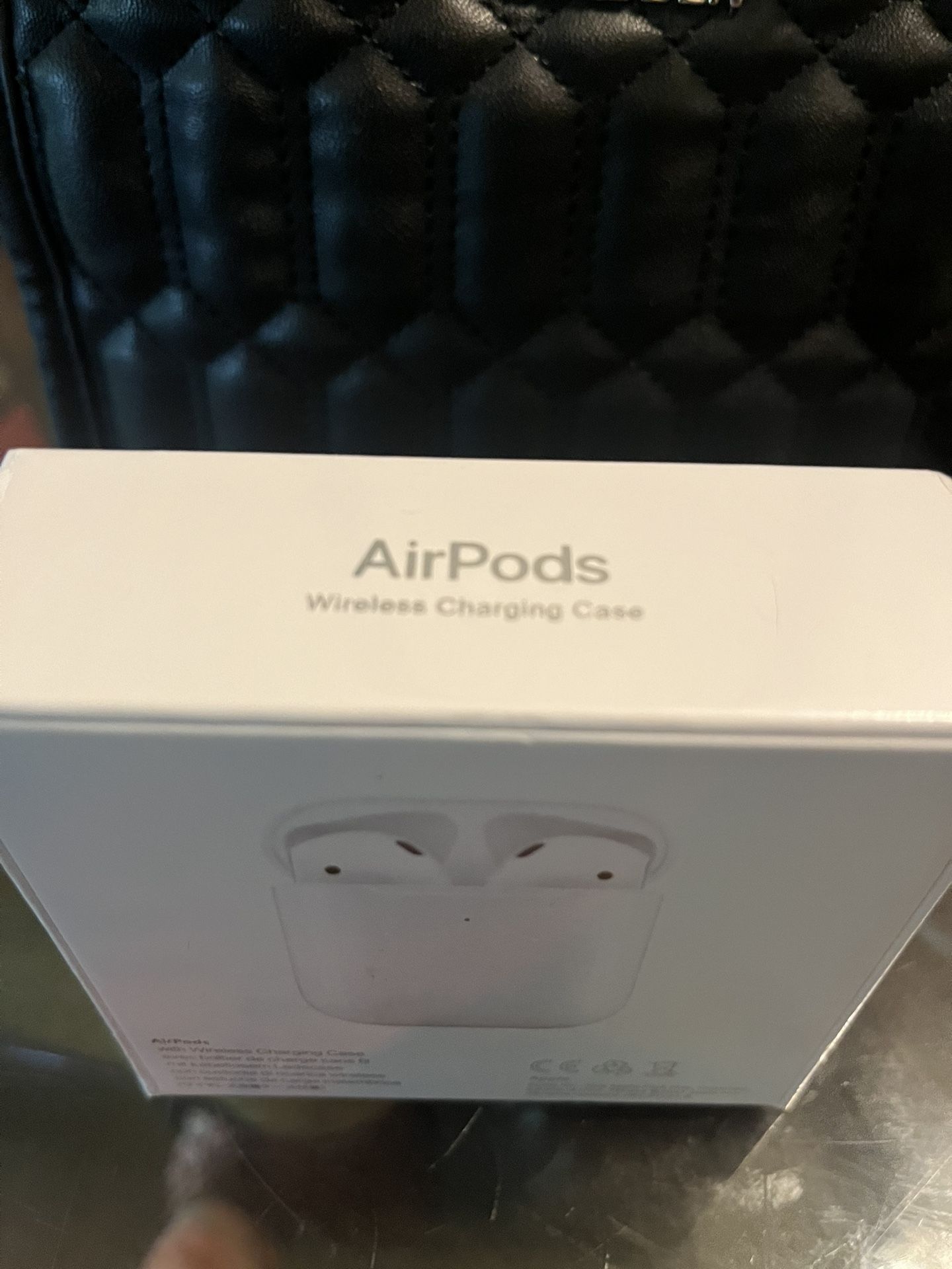 AirPods