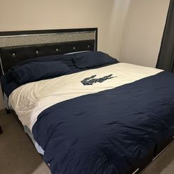 King-size bed with an orthopedic mattress
