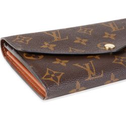 Woman's Louis Vuitton Authentic Wallet