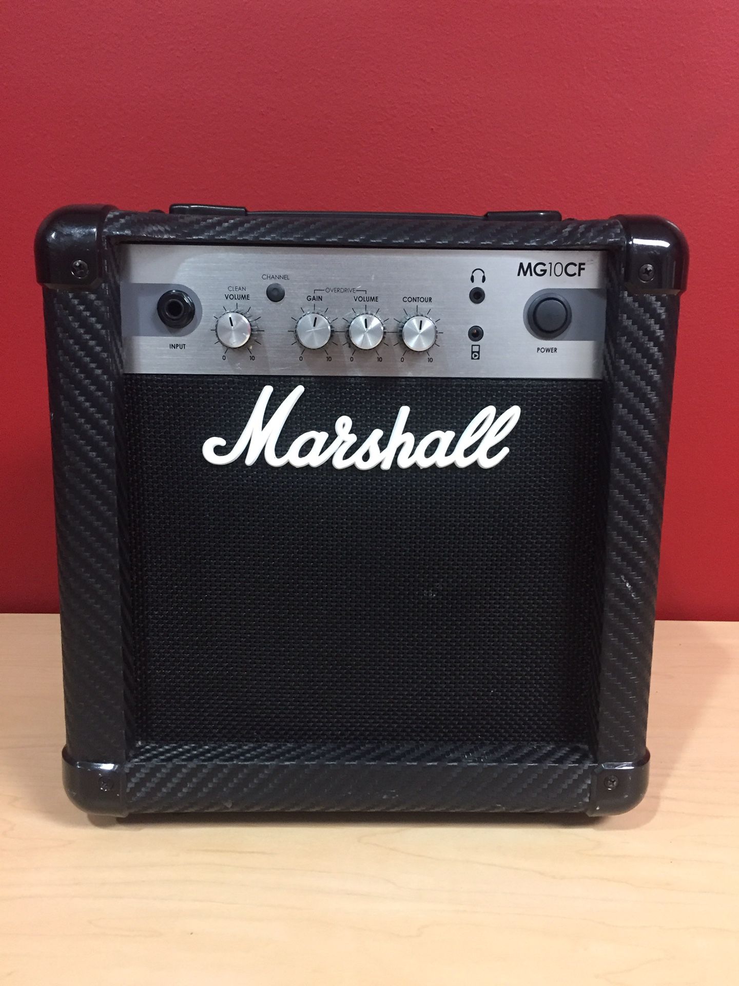Marshall Guitar / Bass Amplifier MG10CF $45