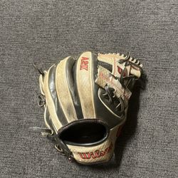 Wilson Baseball Glove