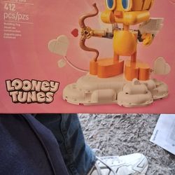 Legos Looney Tunes Tweedy Bird Set