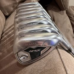 Callaway Apex 19 Irons 4-PW+AW 