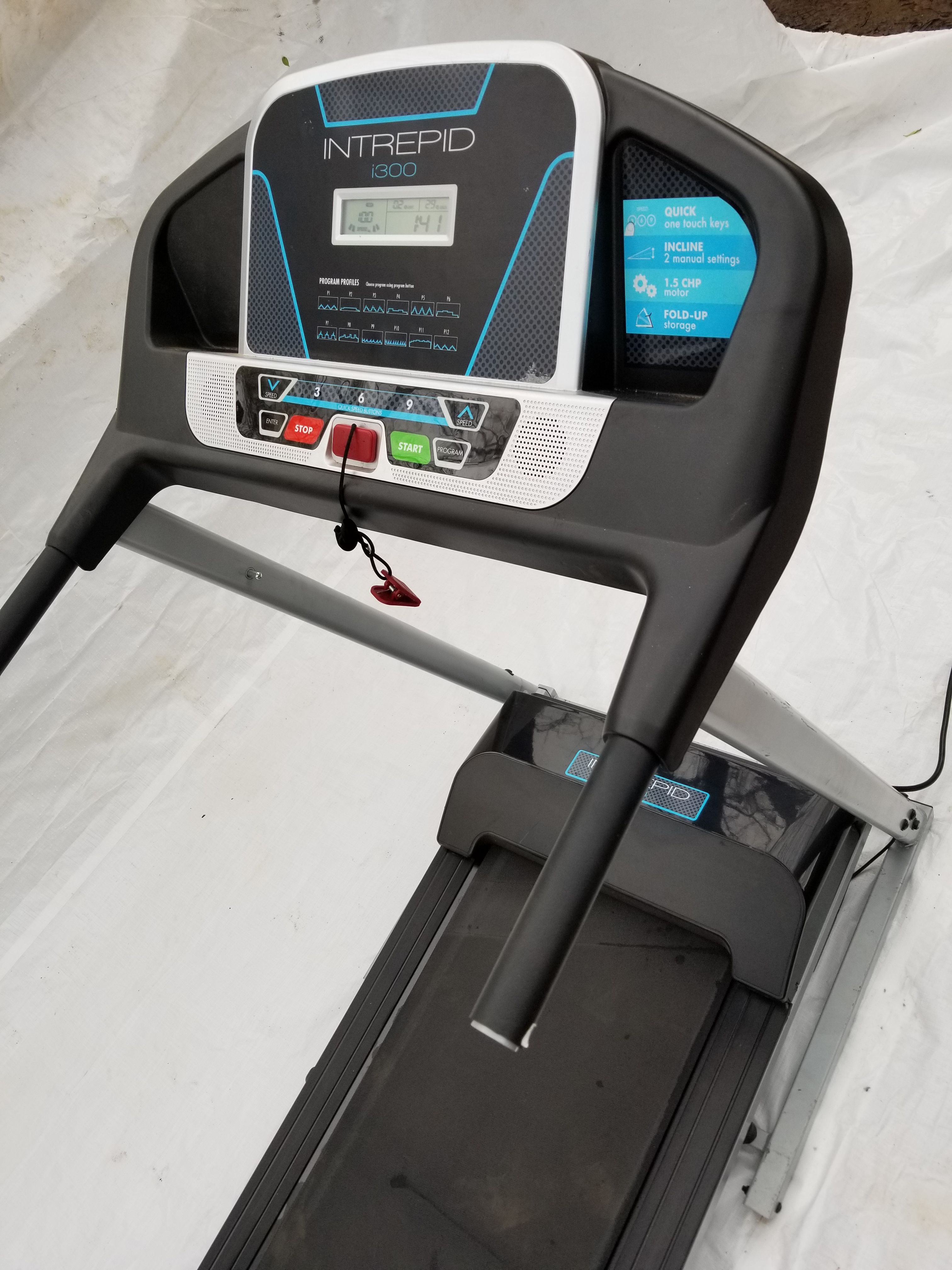 Intrepid i300 Treadmill