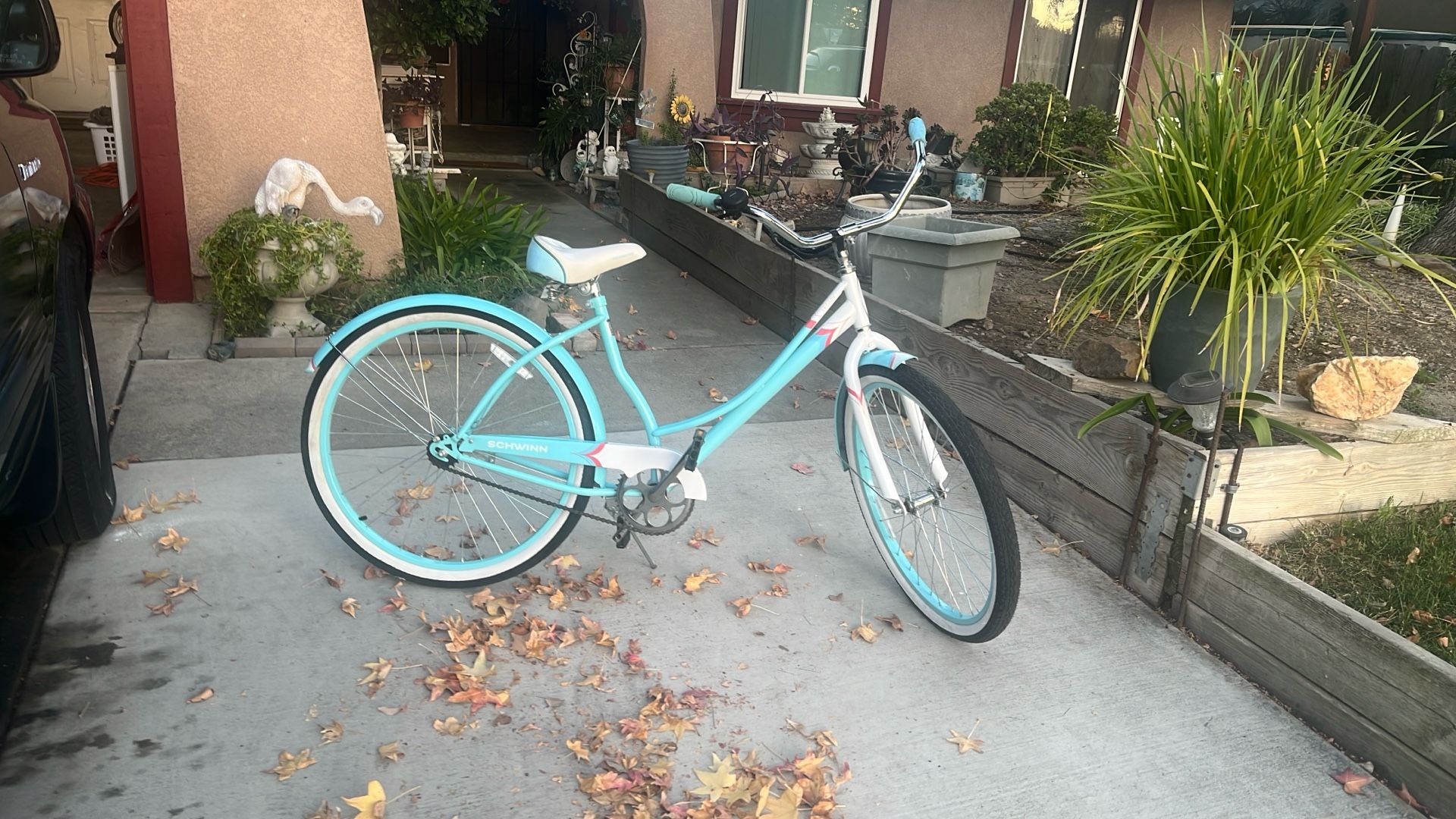 Girls Beach Cruiser Legacy Bike