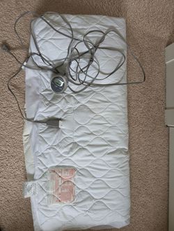 Twin size heated mattress pad, good condition