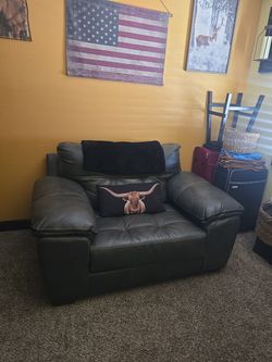 ASHLEY GRAY BIG SOFA CHAIR