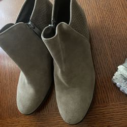 FREE BOOTS